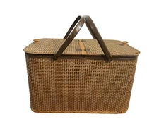 Vtg Redmon Wicker Picnic Basket Metal Handle Tan Wooden Knobs Double Hinged 18”L