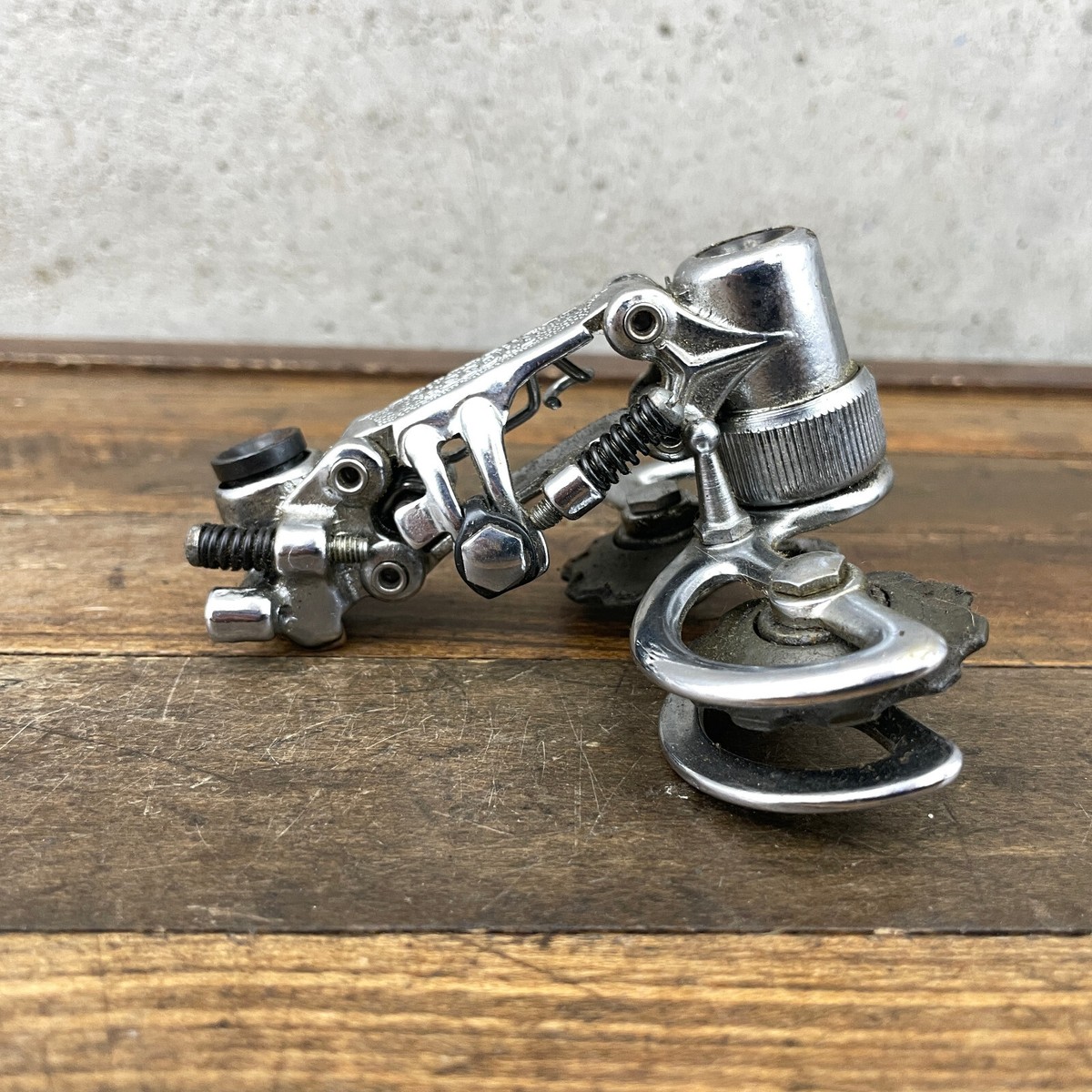 カイカイCAMPAGNOLO PATENT RECORDビンテージ Vintage Campagnolo Record Rear Derailleur Patent 13 36 Tooth
