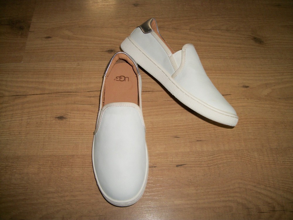 UGG Kitlyn Slip-On Leather Loafers for Women Ivory Comfort Size 7