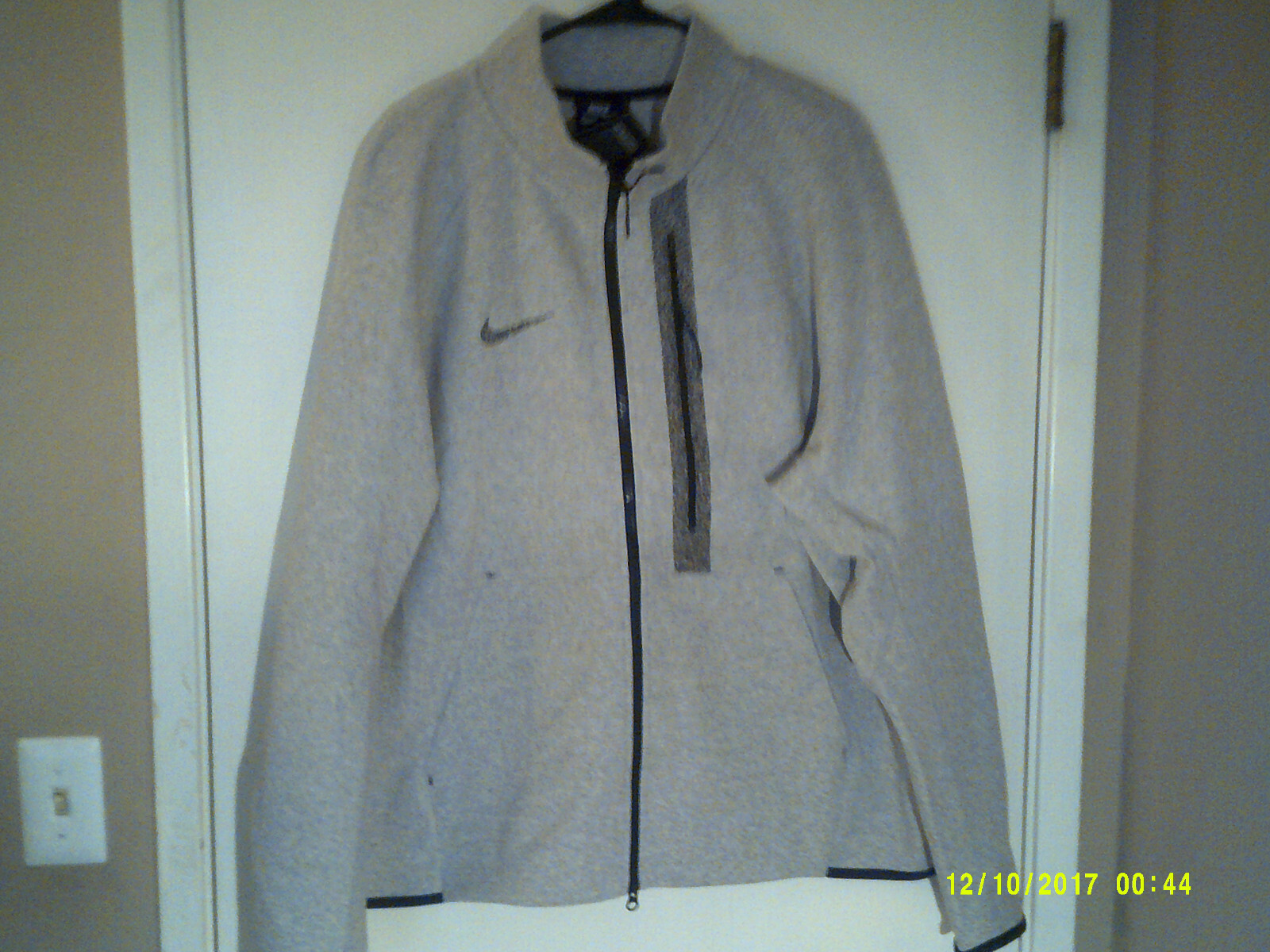NIKE SPORTSWEAR \