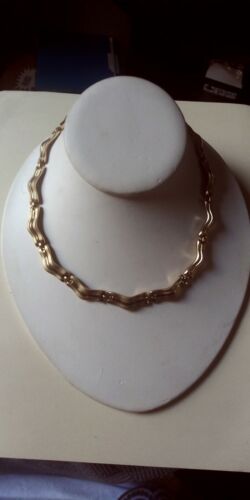 Vtg Gold Tone Trifari Necklace