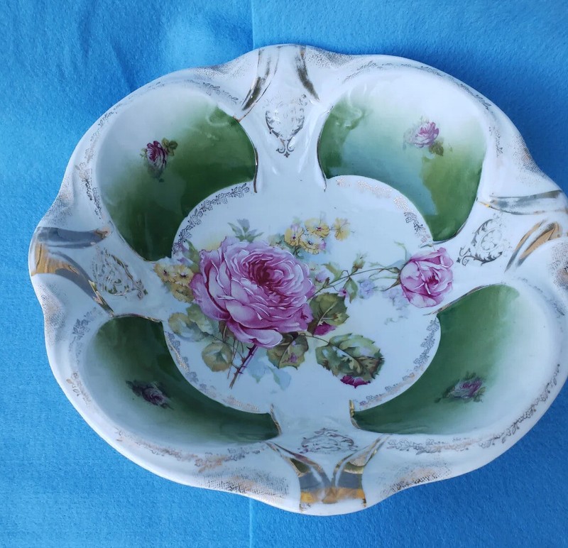 Vintage Savaria Bavaria Serving Vegetable Bowl, green pink roses gold trim 10.5”