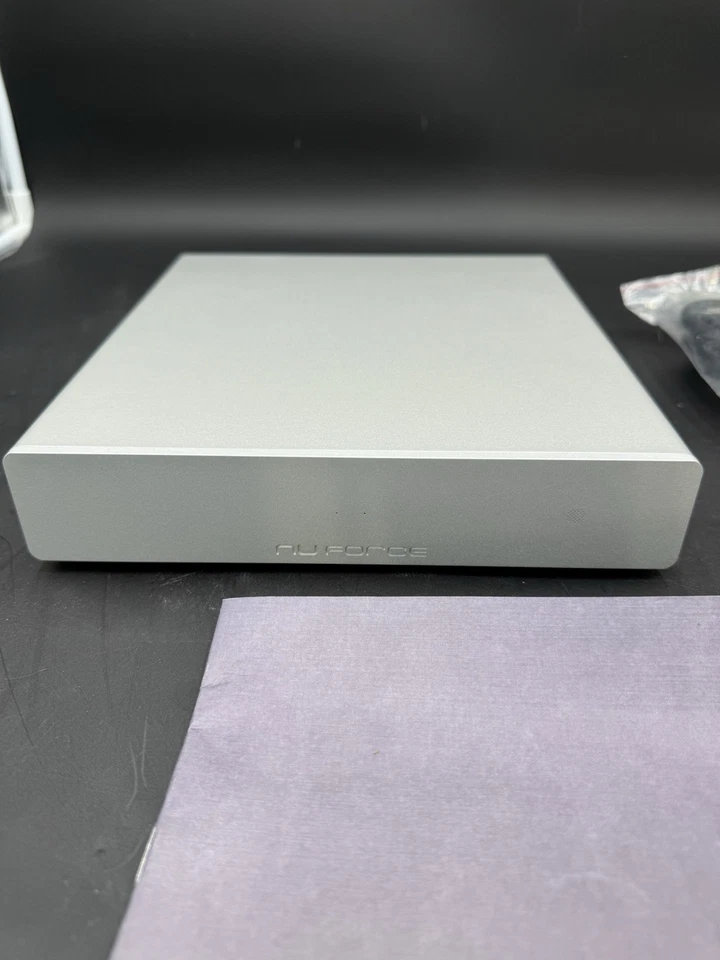 Amplificador de potência estéreo NUFORCE STA100 2013 NOVO SEM CAIXA - Imagem 2 de 4