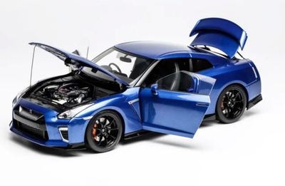 1/18 MotorHelix Nissan GTR R35 NISMO Track Edition Ultimate Metal