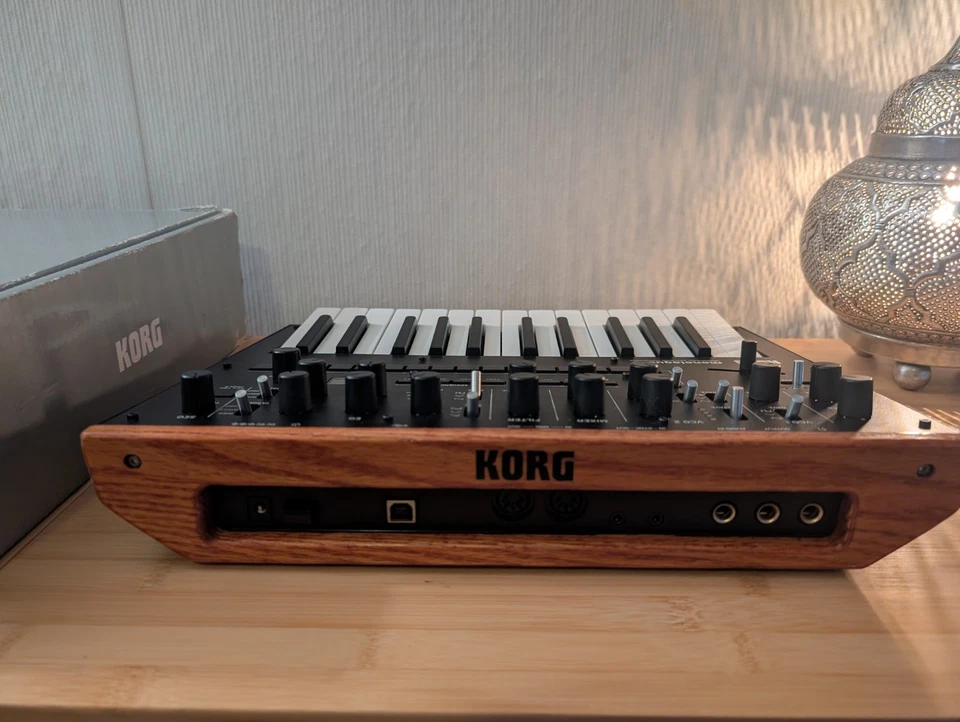 Korg Monologue Analogsynthesizer - Schwarz *WIE NEU* - Bild 4 von 4
