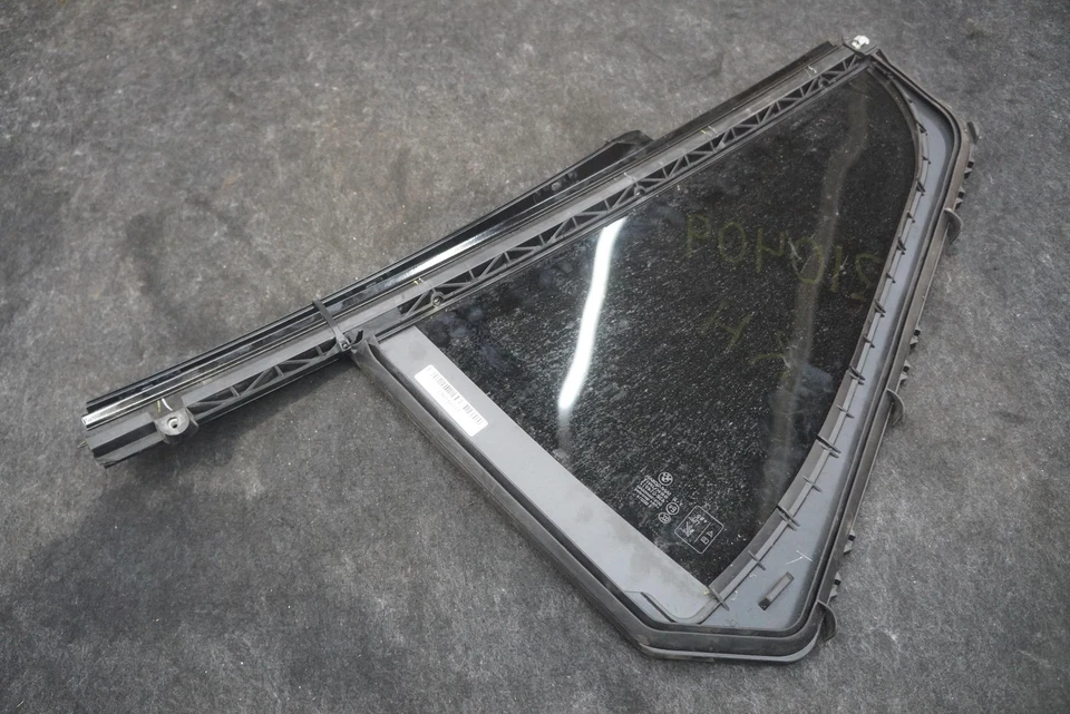 Rear Right Door Fixed Vent Window Glass 51357482162 OEM BMW X5 G05 2019-21 - Image 3 of 4
