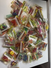 VINTAGE LOT OF 50 BRAND NEW SILLY BANDS BRACELETS  ANIMALS CARS ZOO RUBBERBANDS
