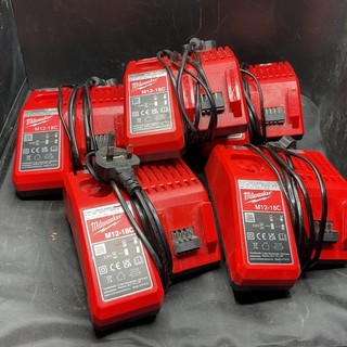 X5 Milwaukee M12 18C 12/18V Ladegerät Ersatzteile/Reparaturen