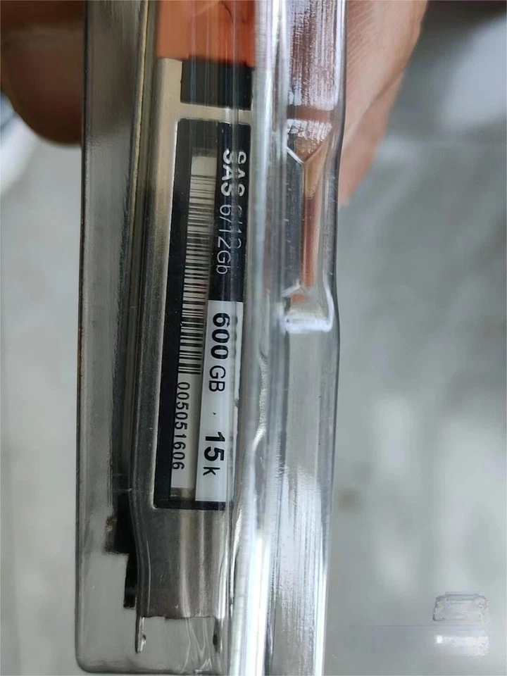 EMC 600GB 005051606 005051608 15K SAS 2.5" Unity D3-D2S15-600 HDD HARD DRIVE - Image 3 of 4