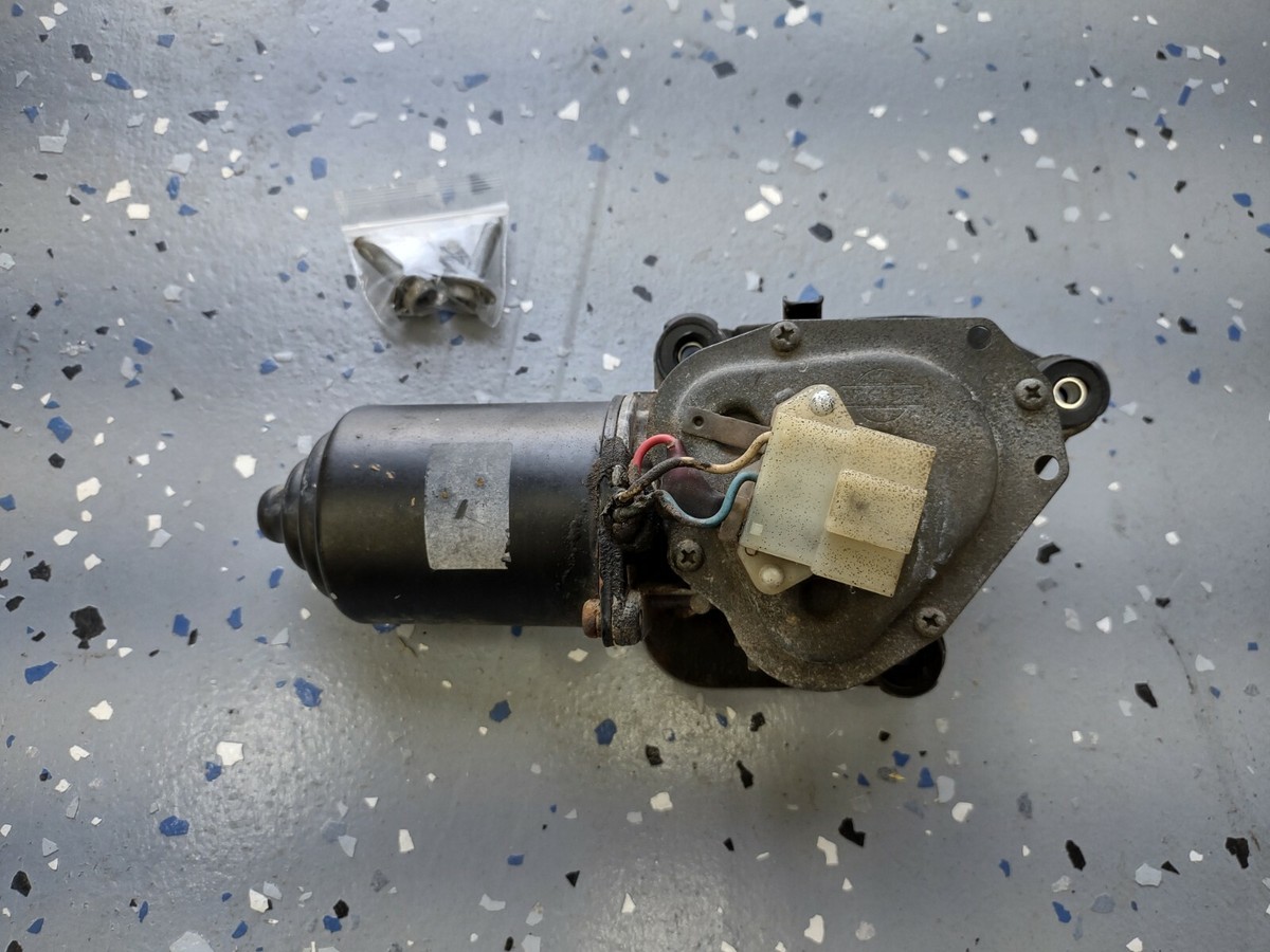 5731です。 84-89 Nissan 300zx OEM Rear Window Wiper Motor Z31 | eBay