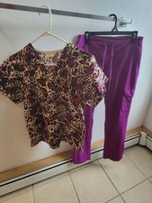 Womens Purple/Cheetah Scrub Set Pants Sz S Top Sz M Tafford/Helping Hands