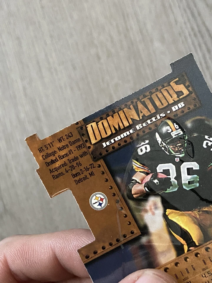 1997 Topps Finest Dominators Die-Cut Embossed | Jerome Bettis | #329 | Steelers - Image 4 of 4