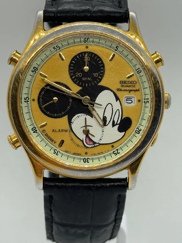 Seiko 7T32-6E90 Men's Vintage Disney Mickey Mouse Chronograph Alarm Wrist Watch