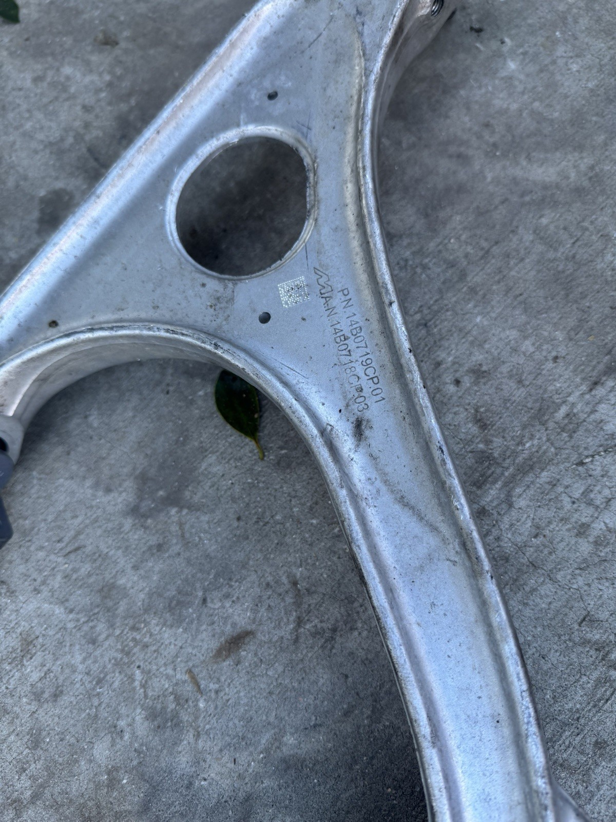 Oem 17-21 Mclaren 720s Suspension Right Front Lower Control Arm 14B0719CP01