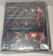 Authentic Mezco Toyz One 12 Collective Deluxe Jester Harley Quinn Figure New