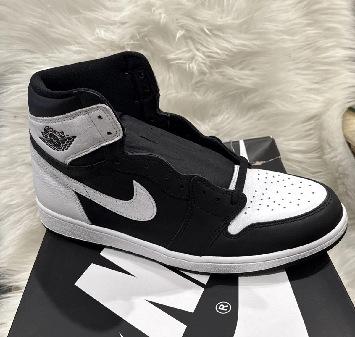 Preços baixos em Jordan 1 Retro Black White | eBay