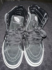 Vans Size 4 Boys Black Skull Hi Top