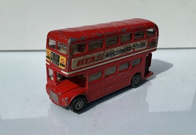 1:64 Corgi   Routemaster London Transport Bus   1974   No 11 Welcome to Britain 