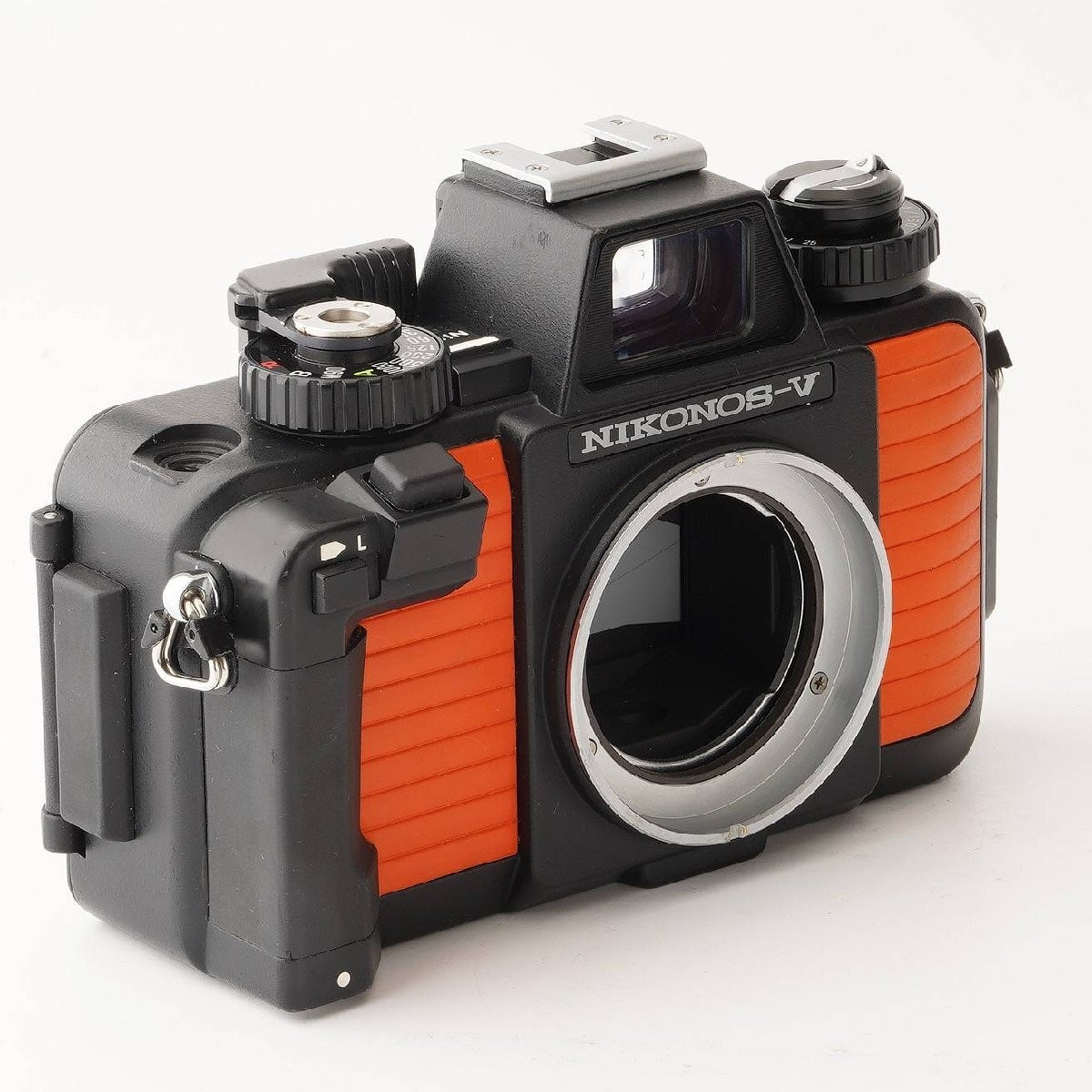 Nikon Nikonos V Underwater Camera Set 35mm f/2.5 Nikkor Lens