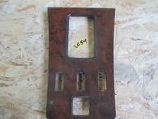 Mercedes C126 W126 Blende Mittelkonsole Wurzelnuß Holz Blende Schaltbrett Mercedes C126 W126 Blende Mittelkonsole Wurzelnuß Holz Blende Schaltbrett