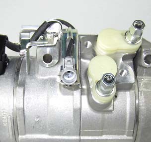 AC Compressor OEM Denso 10S20C fits Toyota Sienna QR - Picture 4 of 9