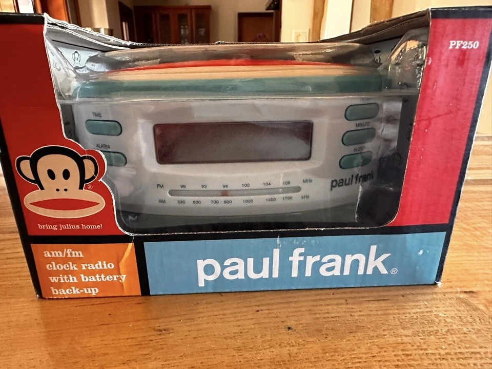 Paul Frank pf250 am/fm radio reloj de escritorio con batería de respaldo  Foto 2 de 4