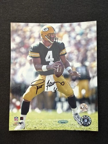 BRETT FAVRE Signed 8x10 Photo Green Bay Packers NFL HOF COA