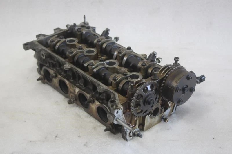 2001 TOYOTA CELICA GT MOTOR ENGINE CYLINDER HEAD 1ZZ-FE 137K MILES Foto 2 de 4