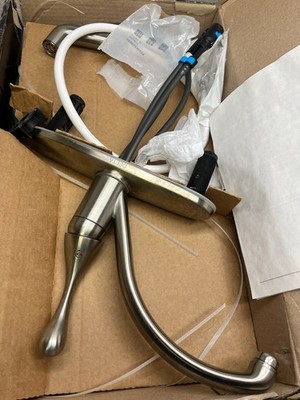 Delta 440-SS-DST Collins Kitchen Faucet READ