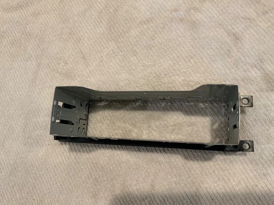 沃尔沃 240 收音机 立体声 DIN 安装 环绕仪表板装饰 1981 - 1993 244 245 — 第 2/3 张图片