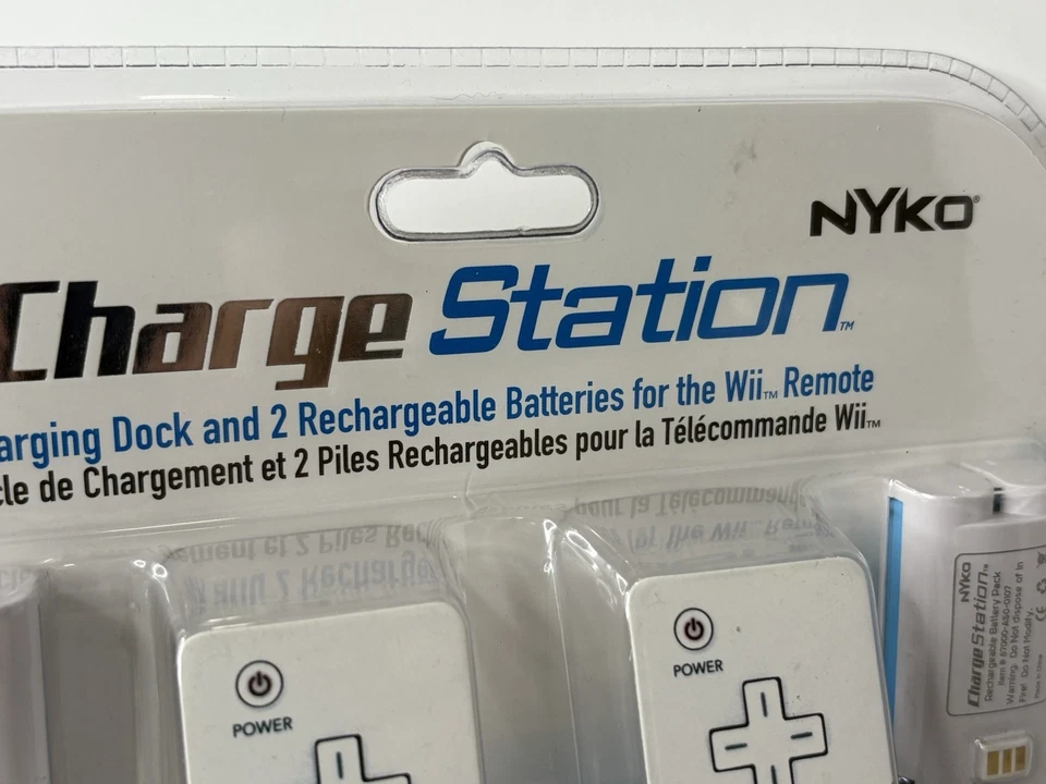 Nyko Charge Station Dock with Batteries - Nintendo Wii **BRAND NEW, SEALED** - Image 2 of 4
