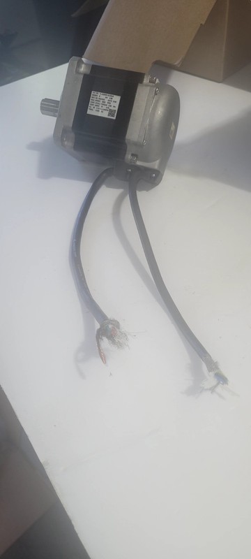 Rockwell/Allen Bradley TL-A2530P-BJ32AA Kinetix Servo Motor 230VAC 3PH,