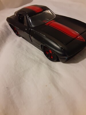 jada toys 1/24 used diecast car 1963 Chevy Corvette Sting Ray Coupe Black Red 