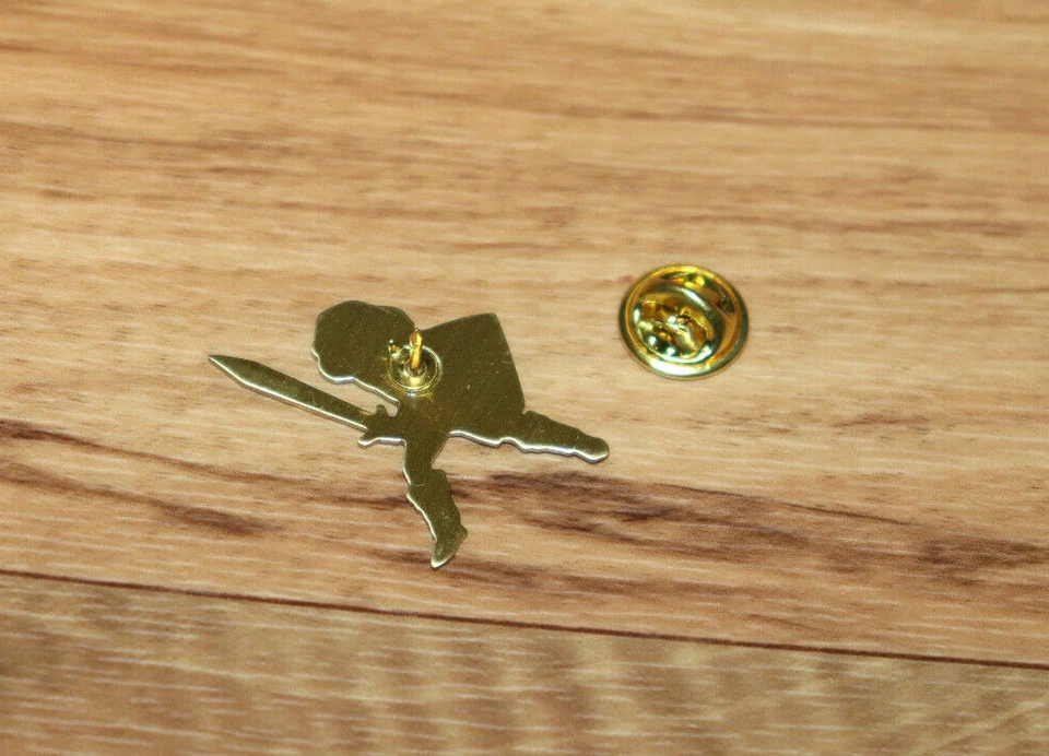 The Legend of Zelda Link Rare Promo Pin Nintendo SNES NES Vintage Collectible - Image 4 of 4