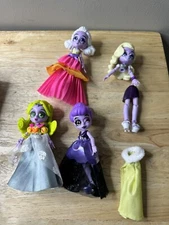 Capsule Chix Dolls Lot