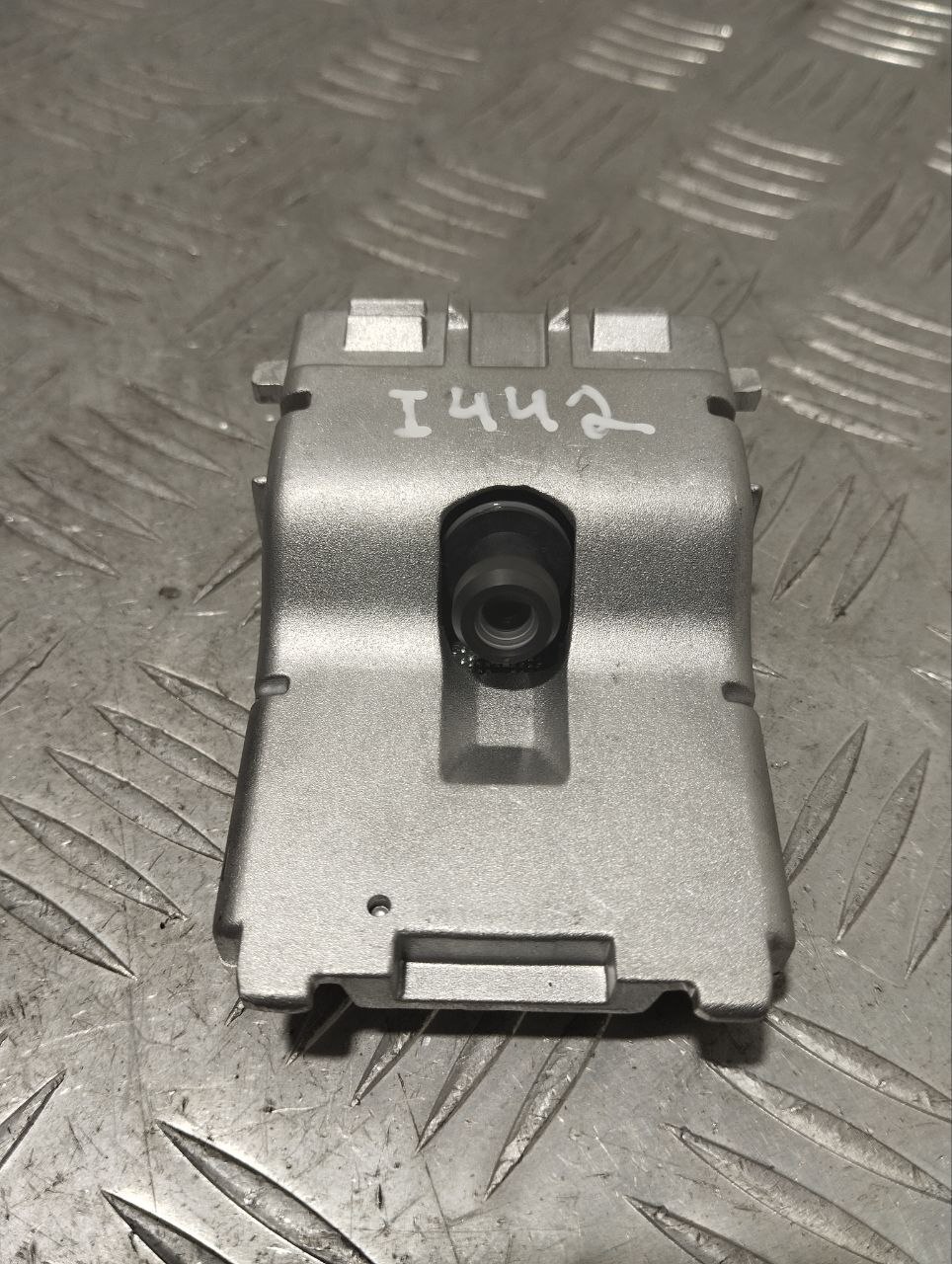 Camera Maserati LEVANTE 2019 Front 670105420