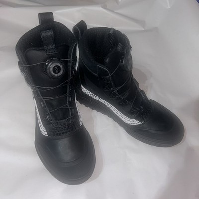 VANS Standard Mid BOA Waterproof Boots Elements Insulated 8 men 9.5 women s 