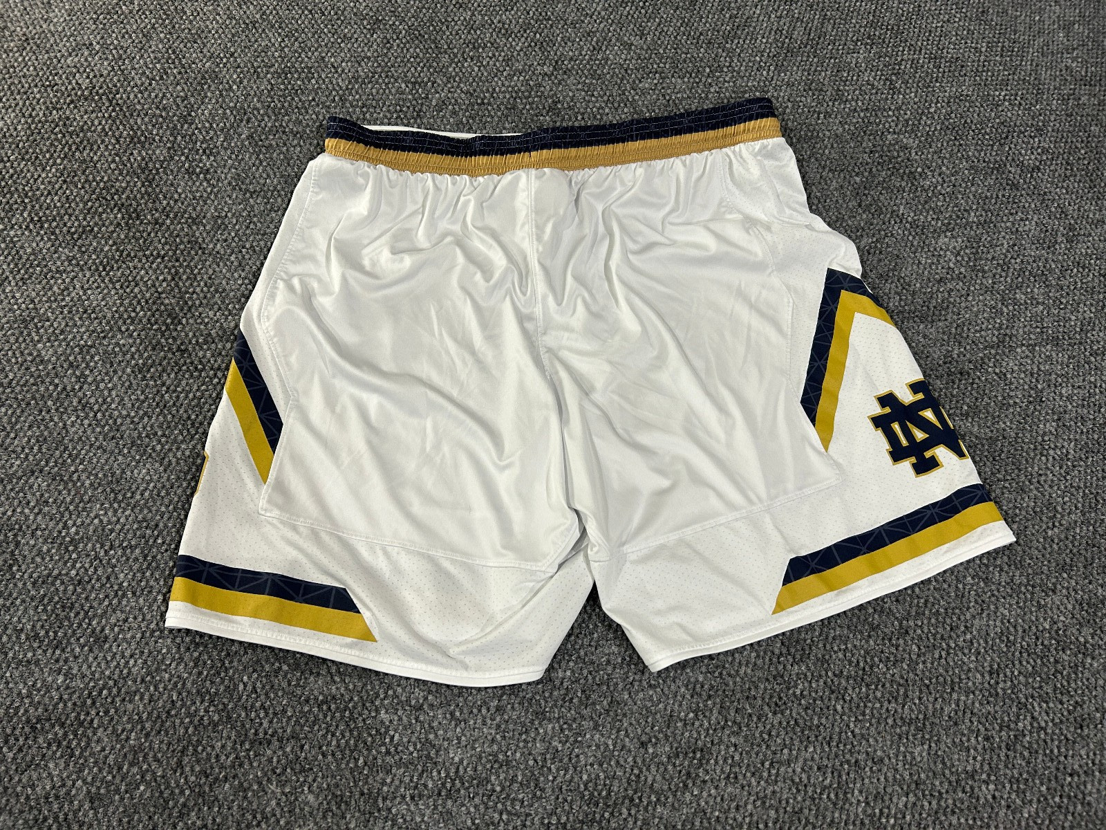 Notre Dame Fighting Irish Under Armour Game Shorts Mens 2xl white thumbnail 7