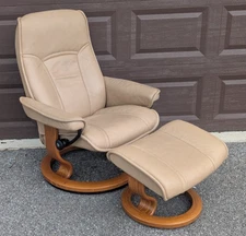 Ekornes Stressless Medium Sand "Senator" Leather Recliner Chair & Ottoman