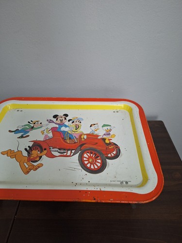 Bandeja metálica vintage de Mickey Mouse and Friends de Disney - Imagen 3 de 9
