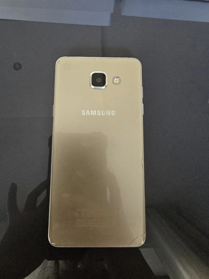 Samsung Galaxy A5 (2016) · 16GB, foto 4 di 5