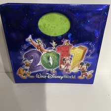 Walt Disney World Mickey Mouse 2011 Scrapbook Photo Album Photos