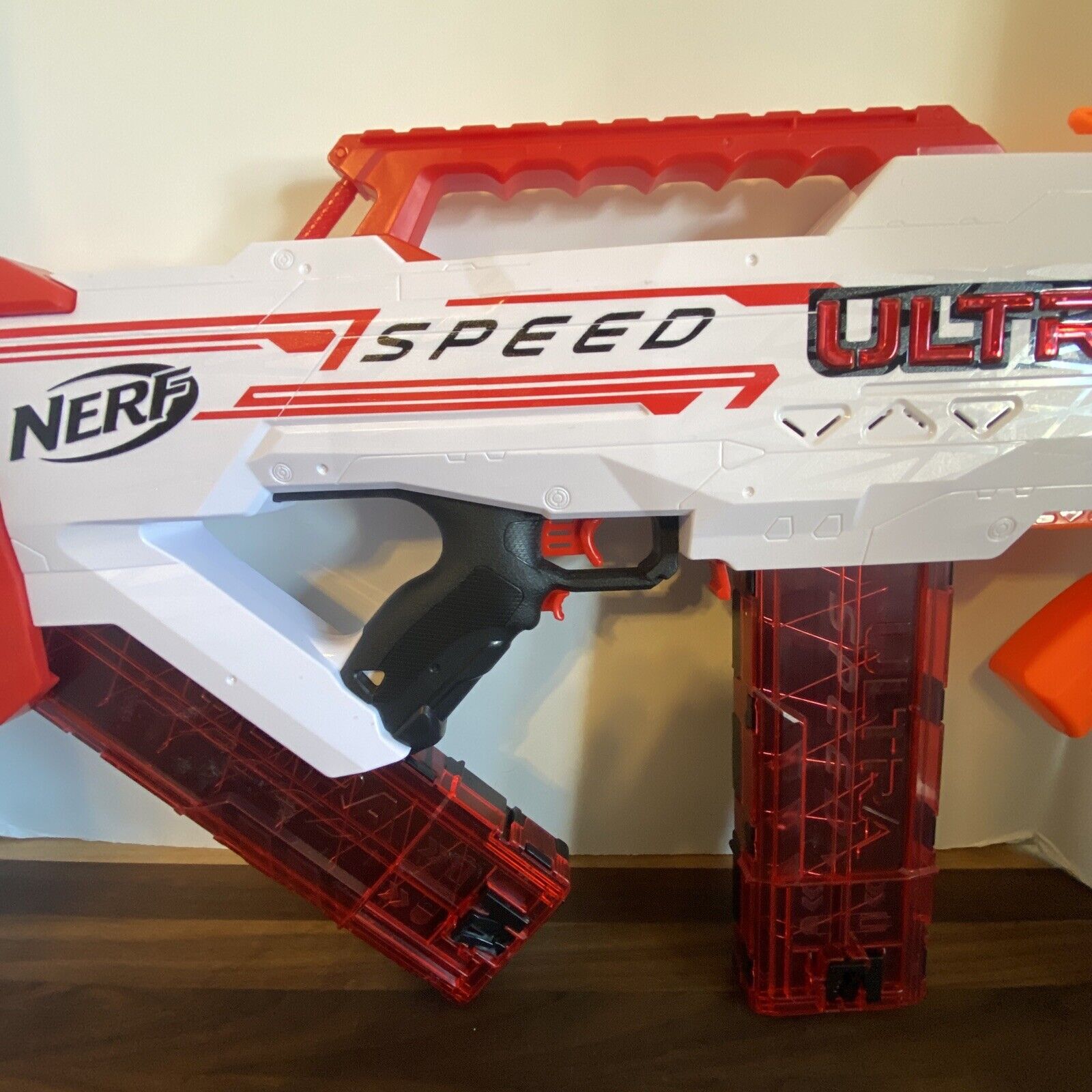  Nerf F4929 Ultra Speed Fully Motorised Blaster