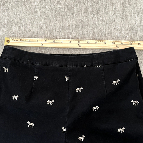 Coldwater Creek Womens Pants Size 8 Black Cropped Embroidered Zebras Casual Work - Picture 5 of 11