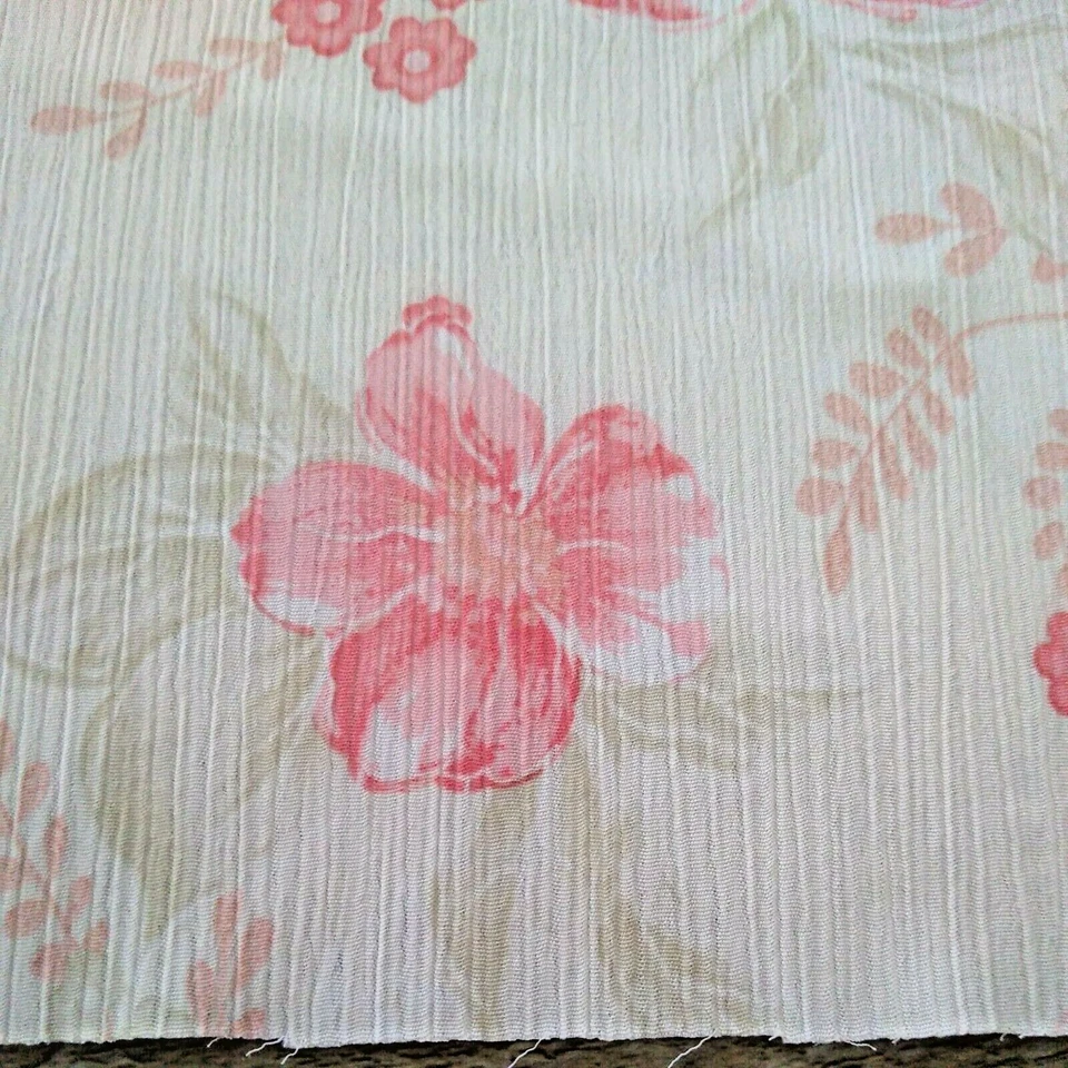 Lightweight Pink Floral Fabric Wild Rose Textured Cottage 57 x 36 Farmhouse  - Image 2 of 4