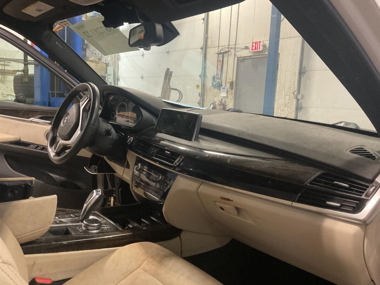 Camera/Projector Camera Bumper Mounted Fits 14-17 19 BMW i8 1942868