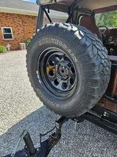 5 Pro Comp M/T 33 x 12.50 x 17 on New Vision Rims, 17 x 8 5 on 5.5 bolt pattern