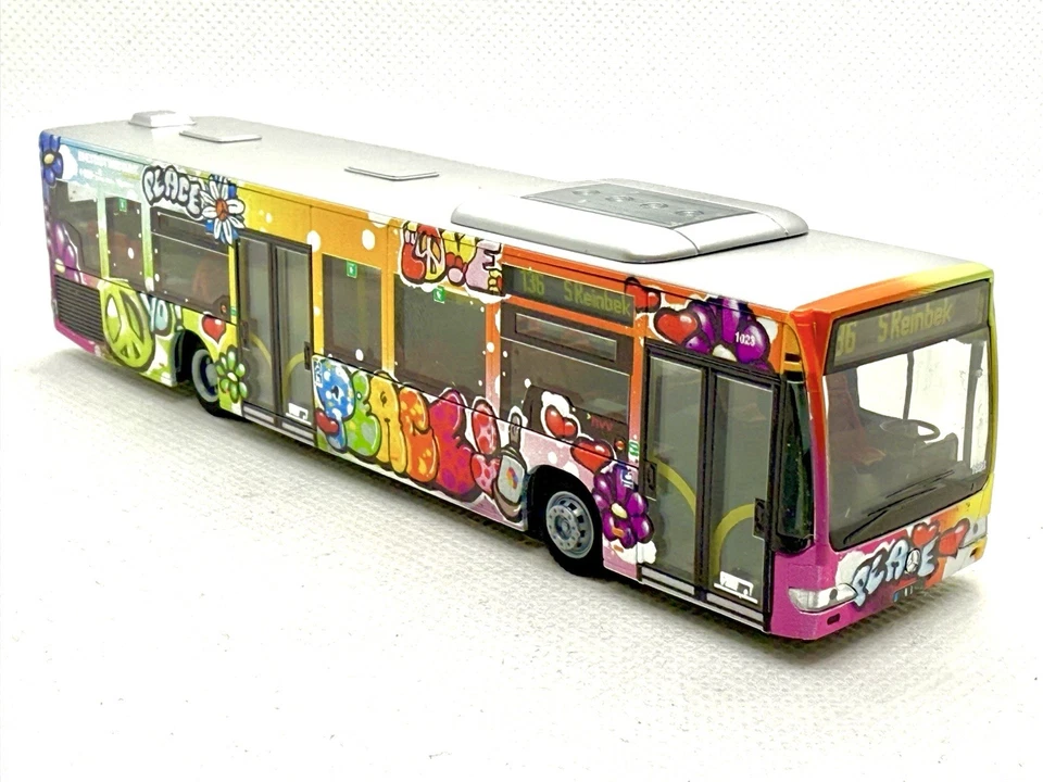 VHH Graffiti- Paintbus Hamburg Wg. 1023 Linie 136 Ziel S Reinbek HVV Rietze - Bild 4 von 4