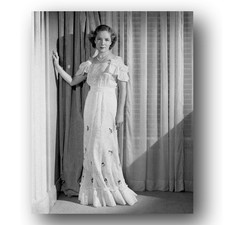 Helen Hayes Photo 8x10 1935 Actress Evening Gown Studio Portrait