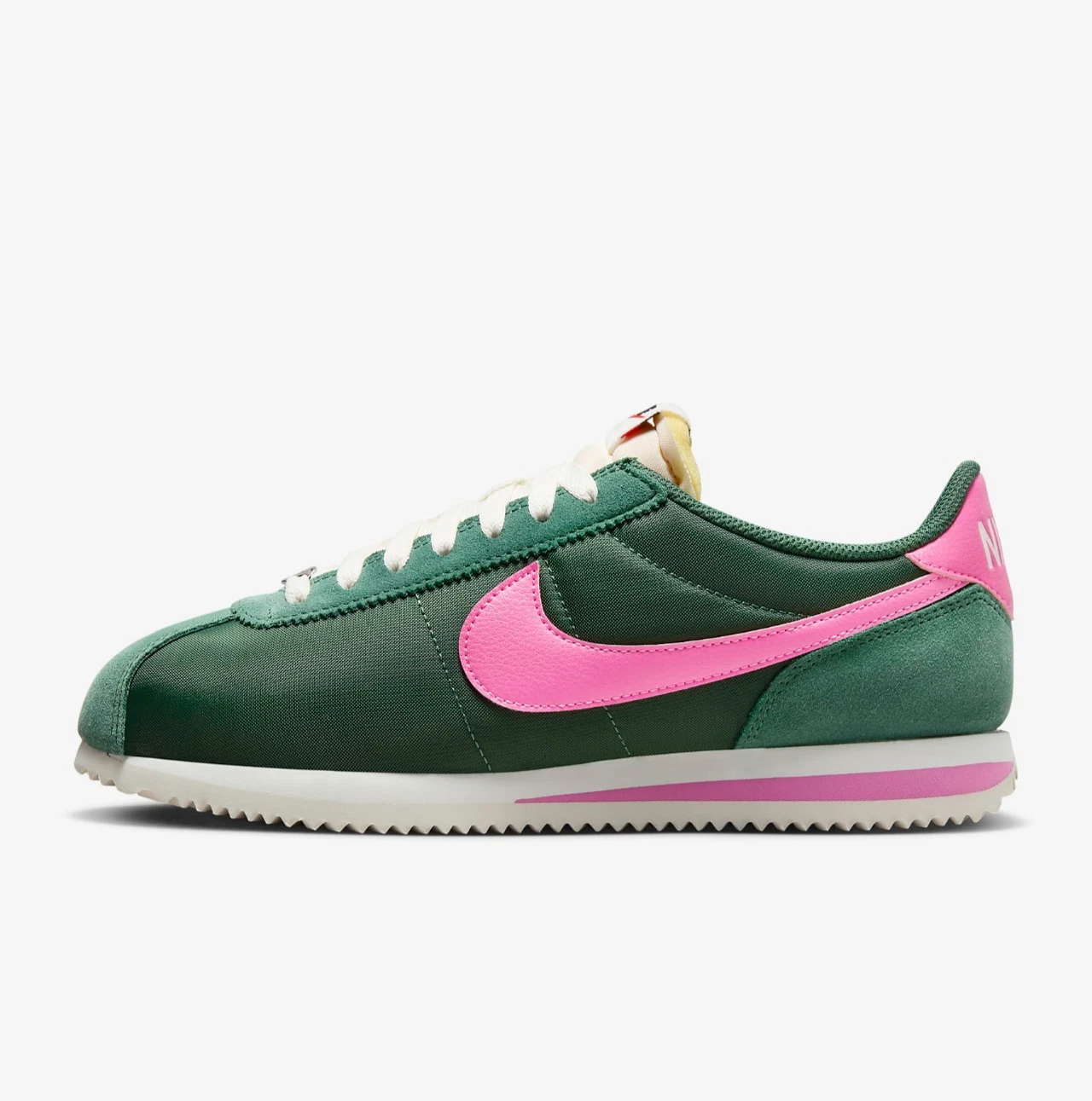 Nike Cortez Trainers in Green and Pink UK 5.5 - US 6 - EUR 38.5 Men's